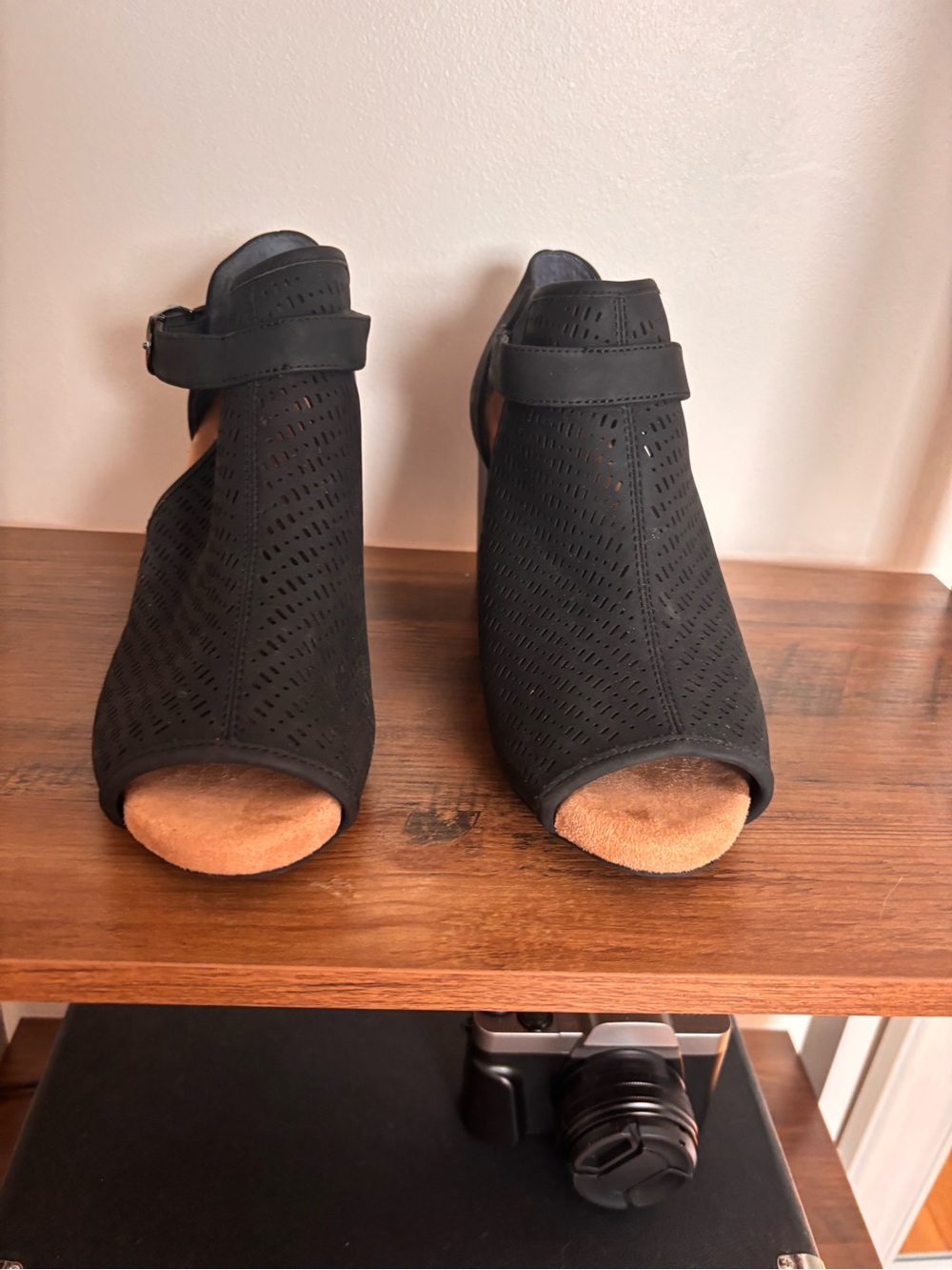 Giani Bernini Black Open-Toe Perforated Ankle Strap Block Heel Sandals
